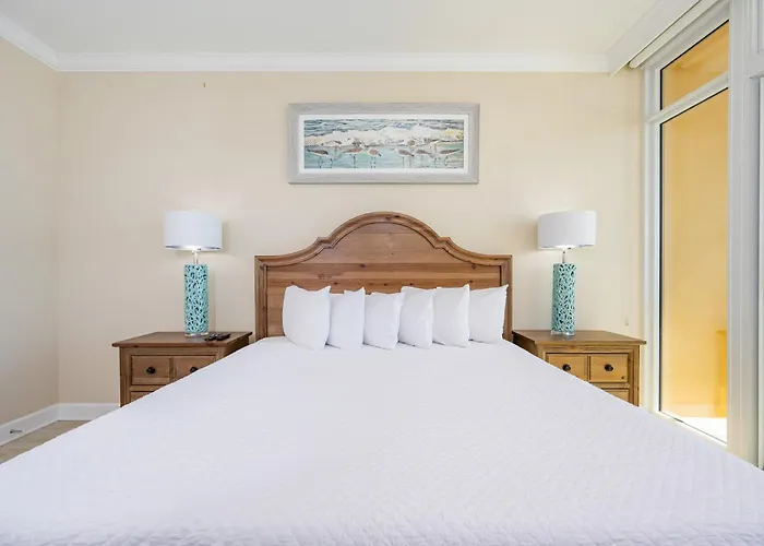 Phoenix Gulf Towers 703 Apartment