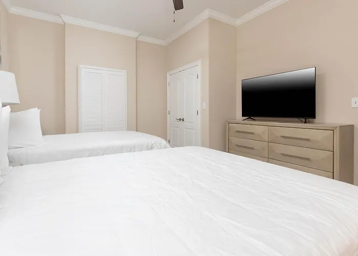 Phoenix Gulf Towers 703 Apartment