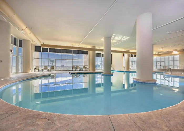 Phoenix Gulf Towers 703 Apartment